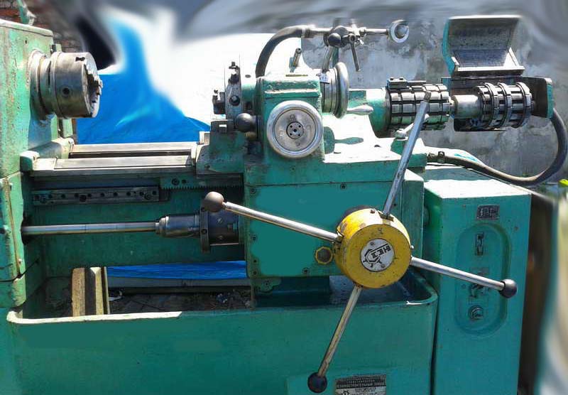 Фото токарного револьверного верстата 1Г325 1Г325 фото токарного токарно-револьверного верстата